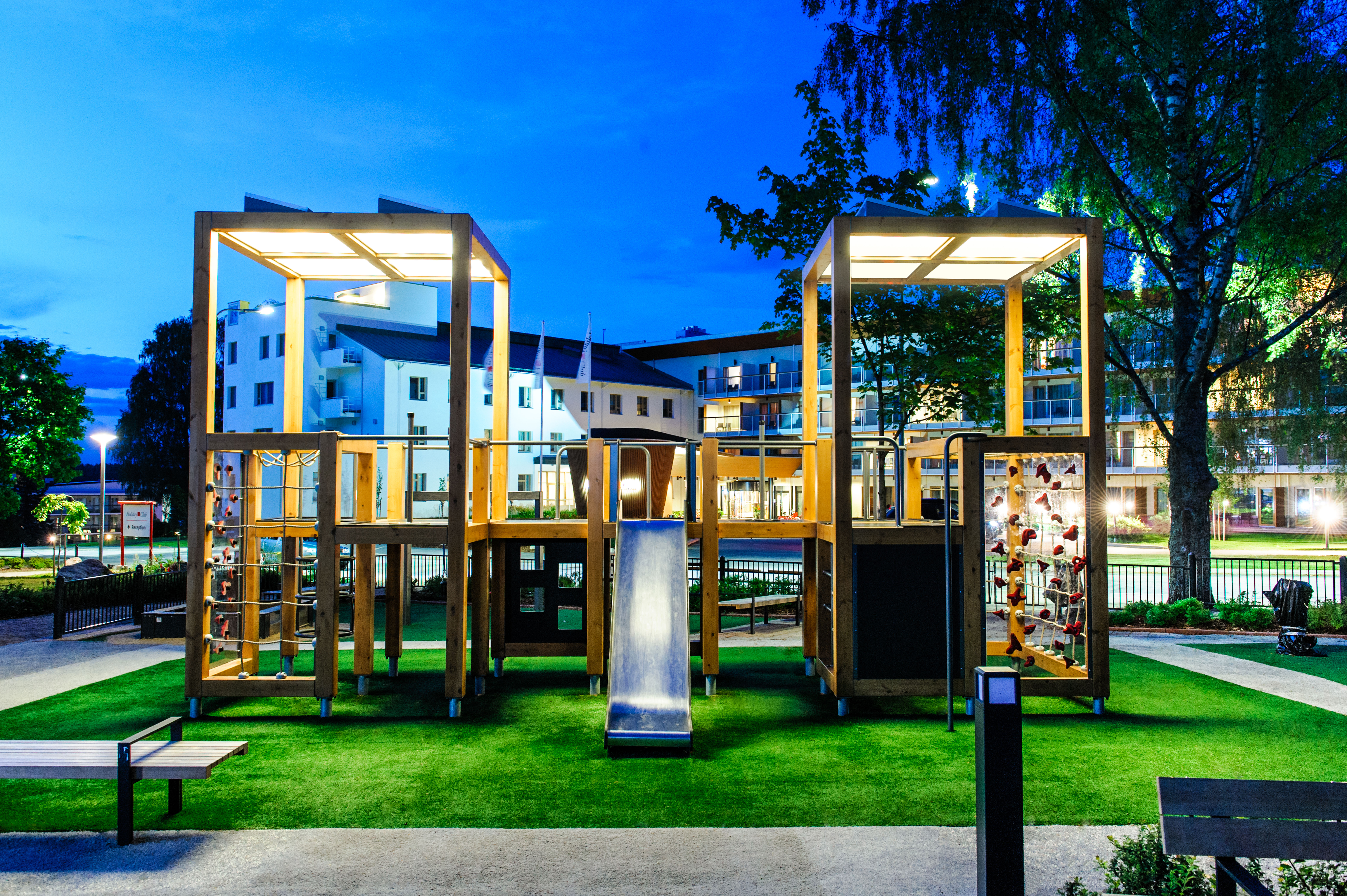 multiplay activity tower lappset