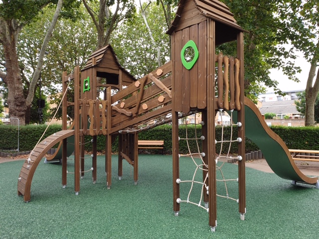 tigermulch safety surface