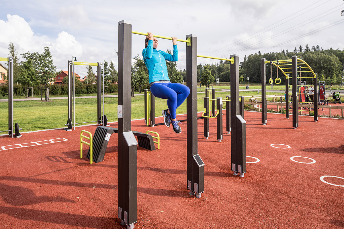 Площадка для занятия спортом. Спортивная площадка. Современные спортивные площадки. Красивая спортивная площадка. Спортивная площадка для подростков.